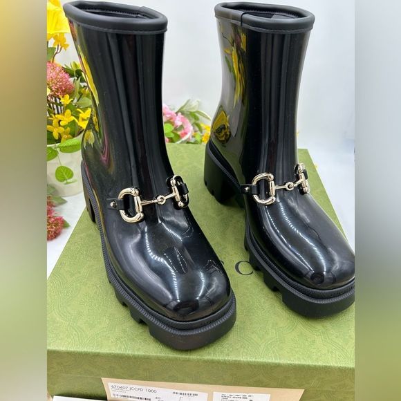 Women’s Gucci Horsebit, accent, ankle rubber, rain/snow boot size 40 made Italy. - Picture 2 of 11
